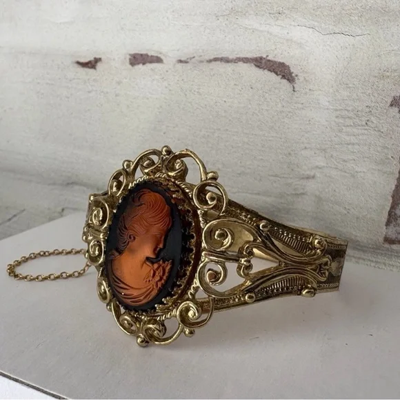 VTG Whiting & Davis Bracelet Gold Tone Amber Brown Intaglio Cameo Jewelry - Picture 2 of 14